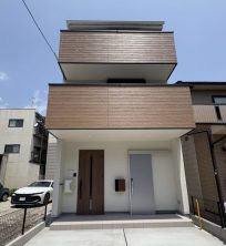 陽光ふりそそぐ2階ＬＤＫ×グレージュカラーのおうち